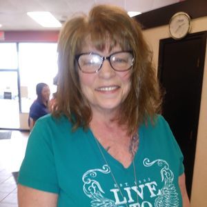 Meet your Posher, Sharon